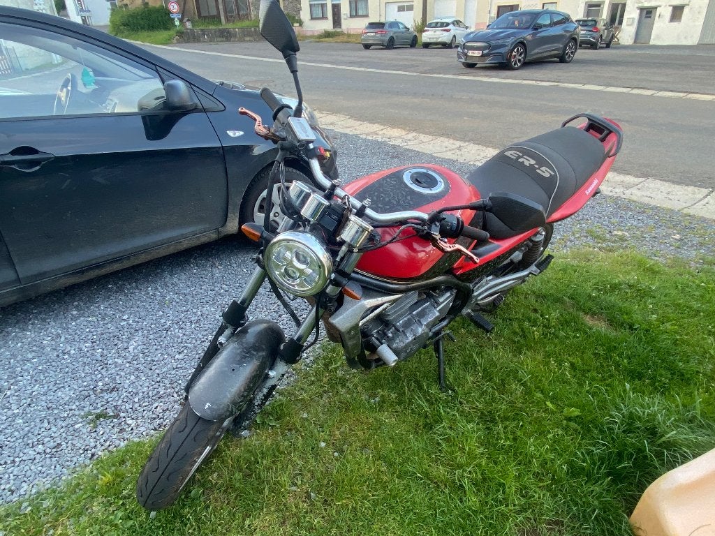 Er-5, Motoren, Motoren | Kawasaki, Particulier, Toermotor, meer dan 35 kW, 2 cilinders, Motorrijbewijs A, LED Verlichting, Handgeschakeld