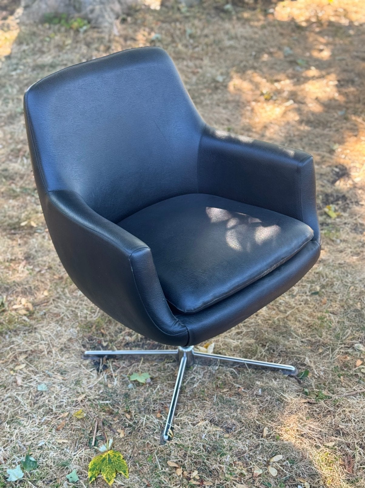 Vintage Mid-Century Draaistoel / Kuipzetel, Huis en Inrichting, Ophalen, Gebruikt