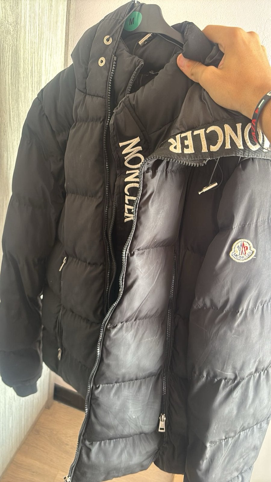 Moncler jas, Ophalen of Verzenden, Zo goed als nieuw, Maat 48/50 (M), Zwart