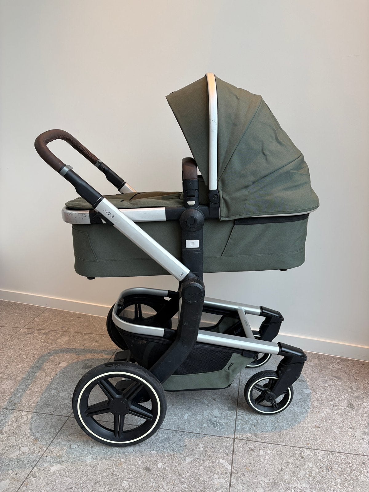 Joolz Day + kinderwagen Marvellous Green, Kinderen en Baby's, Gebruikt, Met reiswieg, Ophalen, Kinderwagen