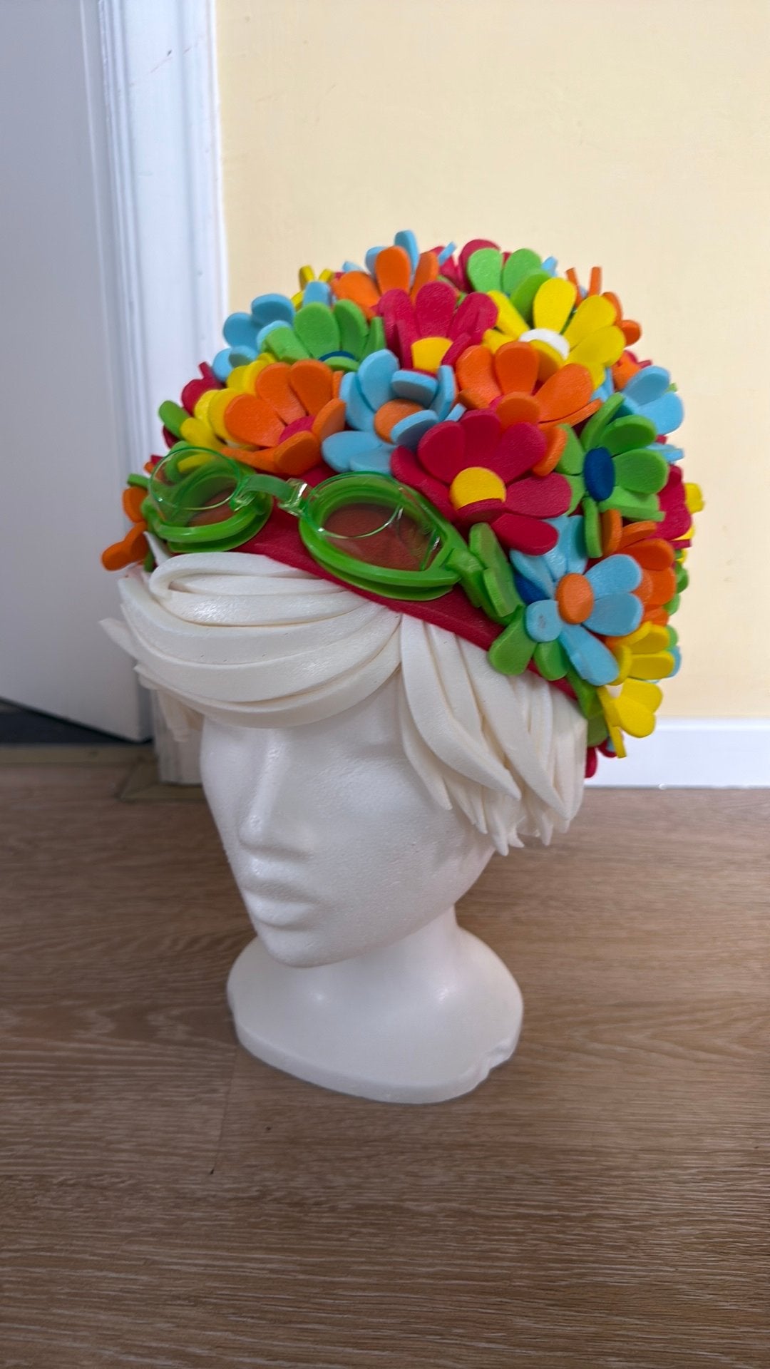 Coiffe en mousse vintage bonnet de bain fleuri, Vêtements | Femmes, Enlèvement ou Envoi, Comme neuf