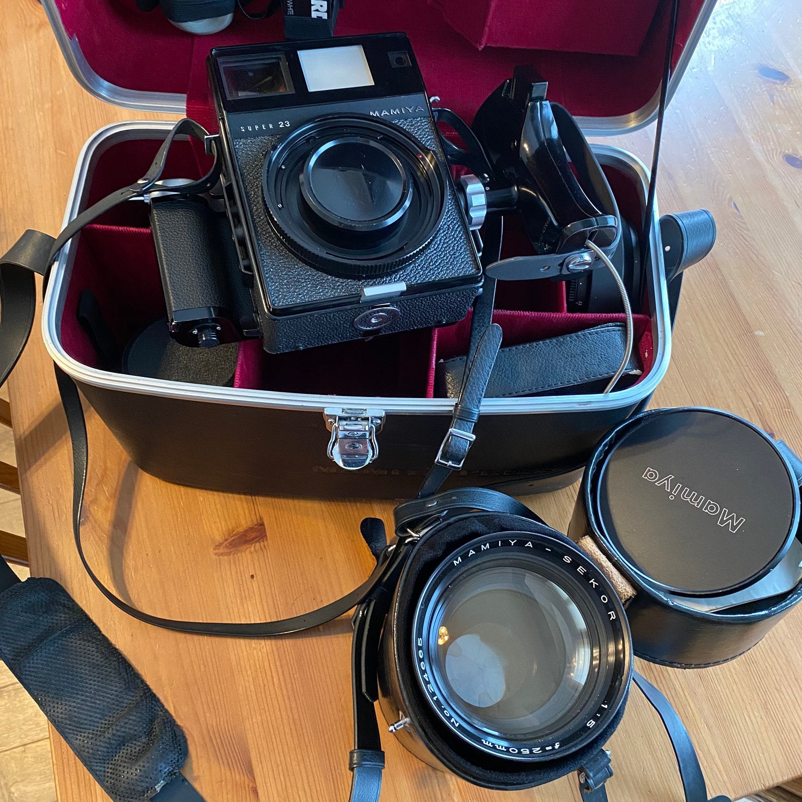 Mamiya Super 23 + Sekor 65mm f6.3, 100mm f2.8, 250mm f5, TV, Hi-fi & Vidéo, Appareils photo analogiques, Enlèvement ou Envoi, Comme neuf