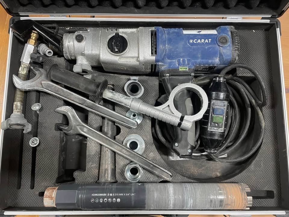 Carat Diamantboormachine A2032 met complete set, Doe-het-zelf en Bouw, Variabele snelheid, Ophalen, Boormachine, Gebruikt