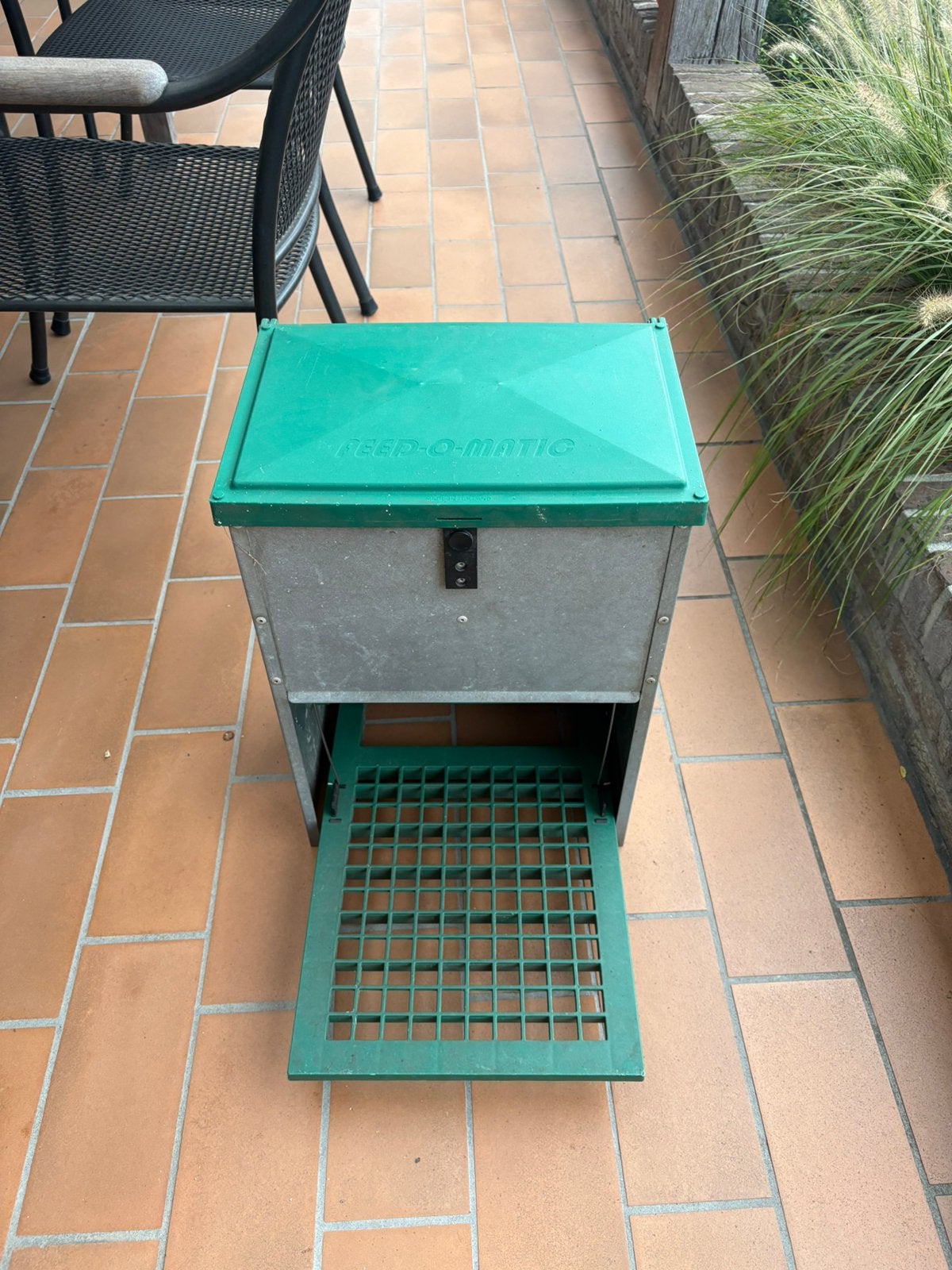 Voederbak Feed o matic, Dieren en Toebehoren, Ophalen, Gebruikt