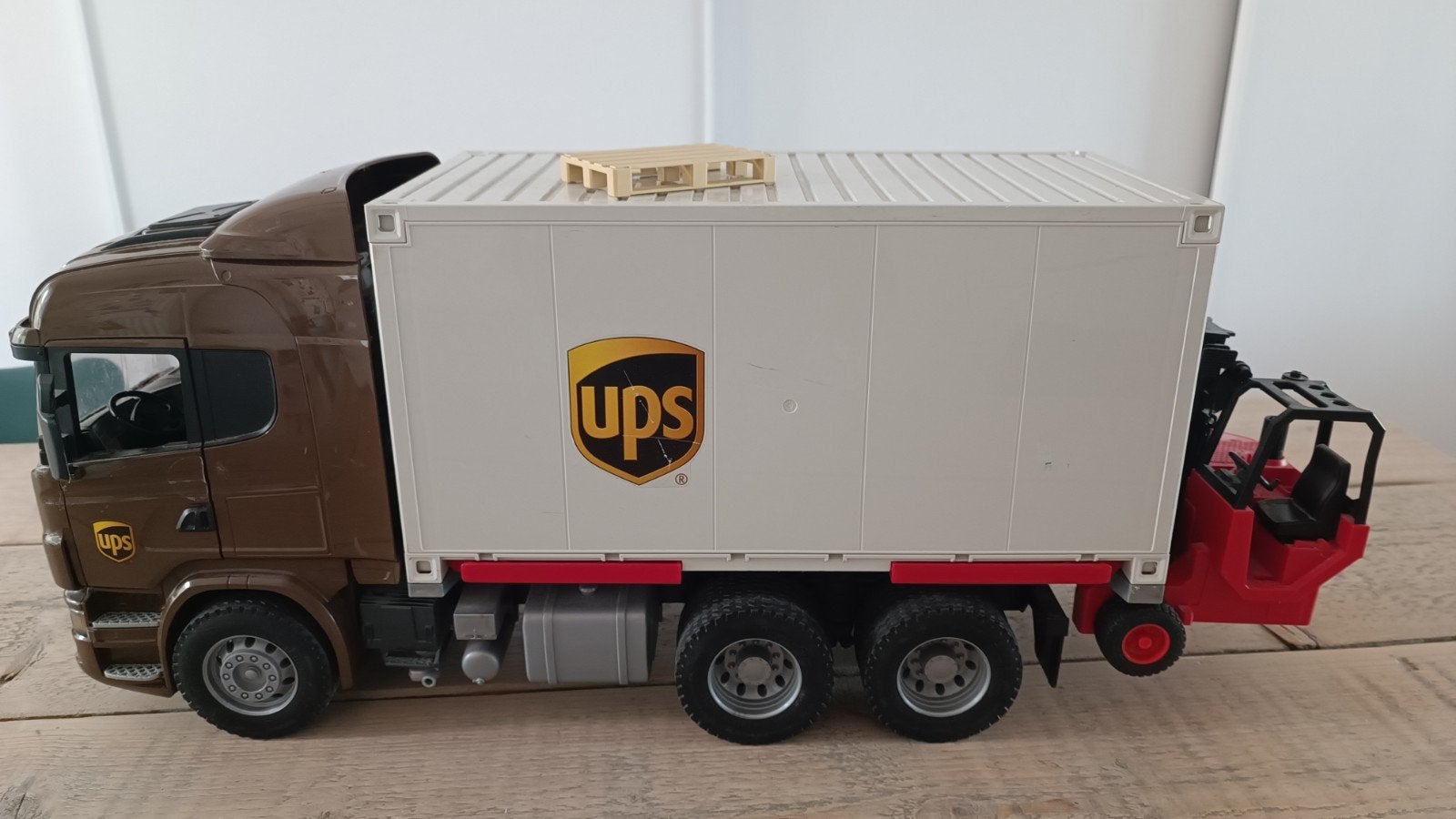 Bruder Vrachtwagen Scania "UPS", Kinderen en Baby's, Ophalen, Gebruikt