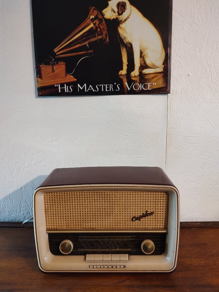 Vintage radio, antieke radio Telefunken, Antiquités & Art, Antiquités | TV & Hi-Fi, Enlèvement