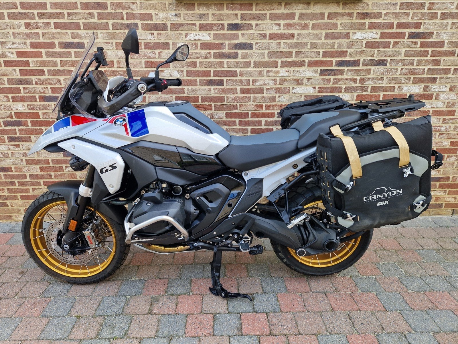 Bmw r1300gs bj5/2026 1300km met schade, Motoren, 2 cilinders, Bedrijf, Enduro, 1300 cc