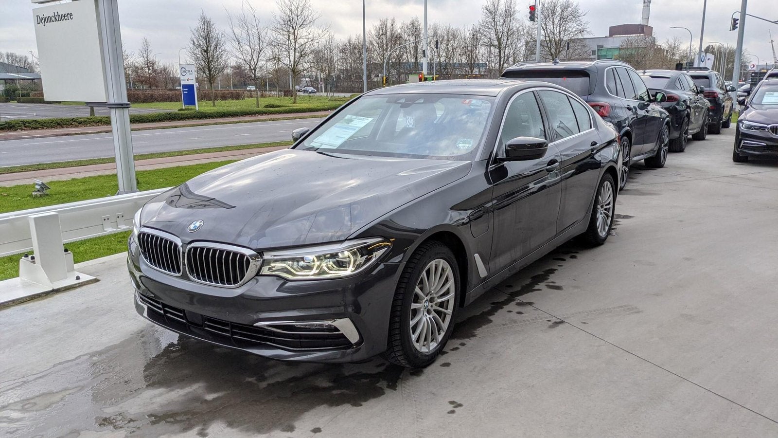 Bmw 530e luxury line 82000km, Achterwielaandrijving, 4 cilinders, Leder, Zilver of Grijs