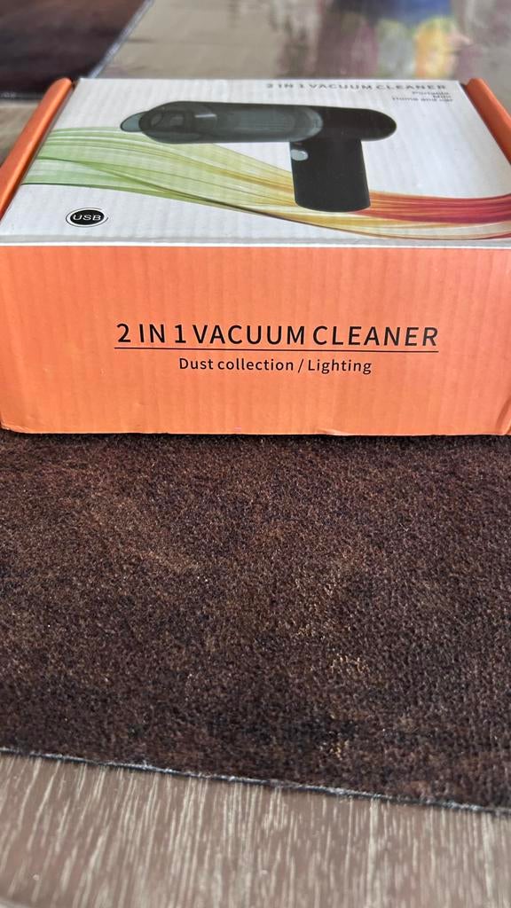 mini-aspirateur 2 en 1 rechargeable avec éclairage,, Electroménager, Enlèvement, Neuf, Aspirateur