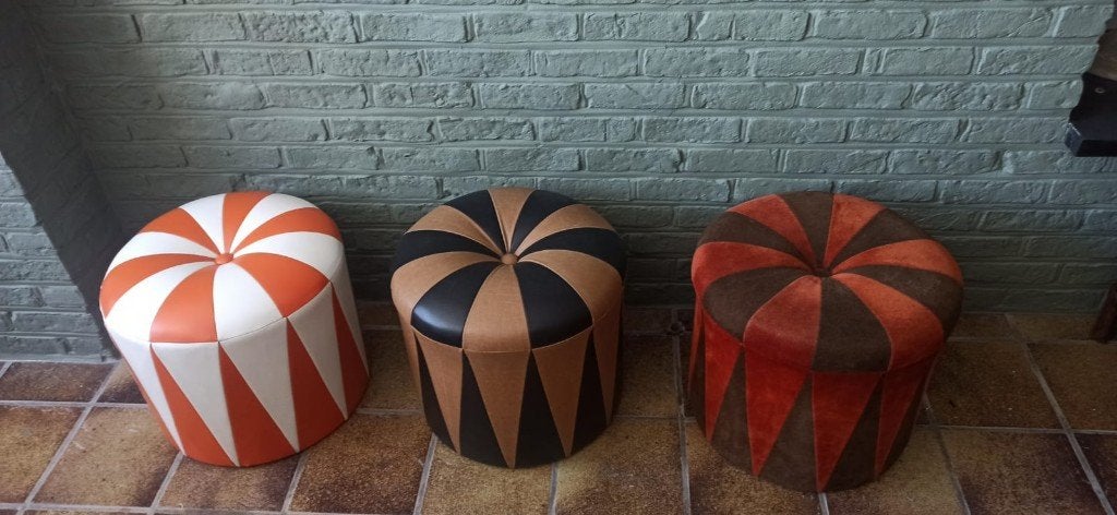 Poufs vintage années 70 - parfait état 3 disponibles, Maison & Meubles, Enlèvement, Cuir