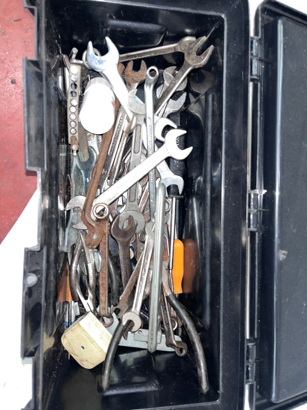 lot d'outillage à main dépareillé en vrac (boîte à outils), Enlèvement, Comme neuf