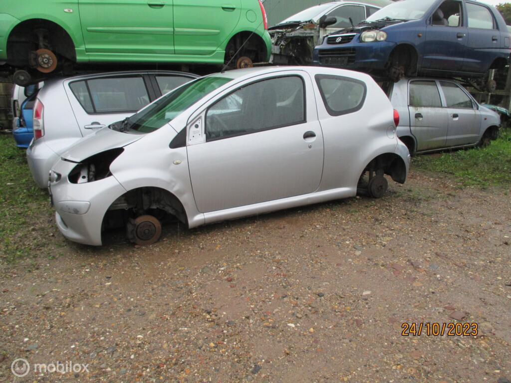 Onderdelen Toyota Aygo 1.0-12V 2007, Autos : Pièces & Accessoires, Autres pièces automobiles, Toyota, Utilisé