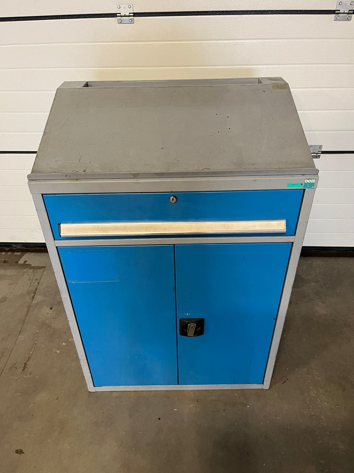 Metalen kast, Huis en Inrichting, Ophalen, Gebruikt, 100 tot 150 cm, 50 tot 100 cm