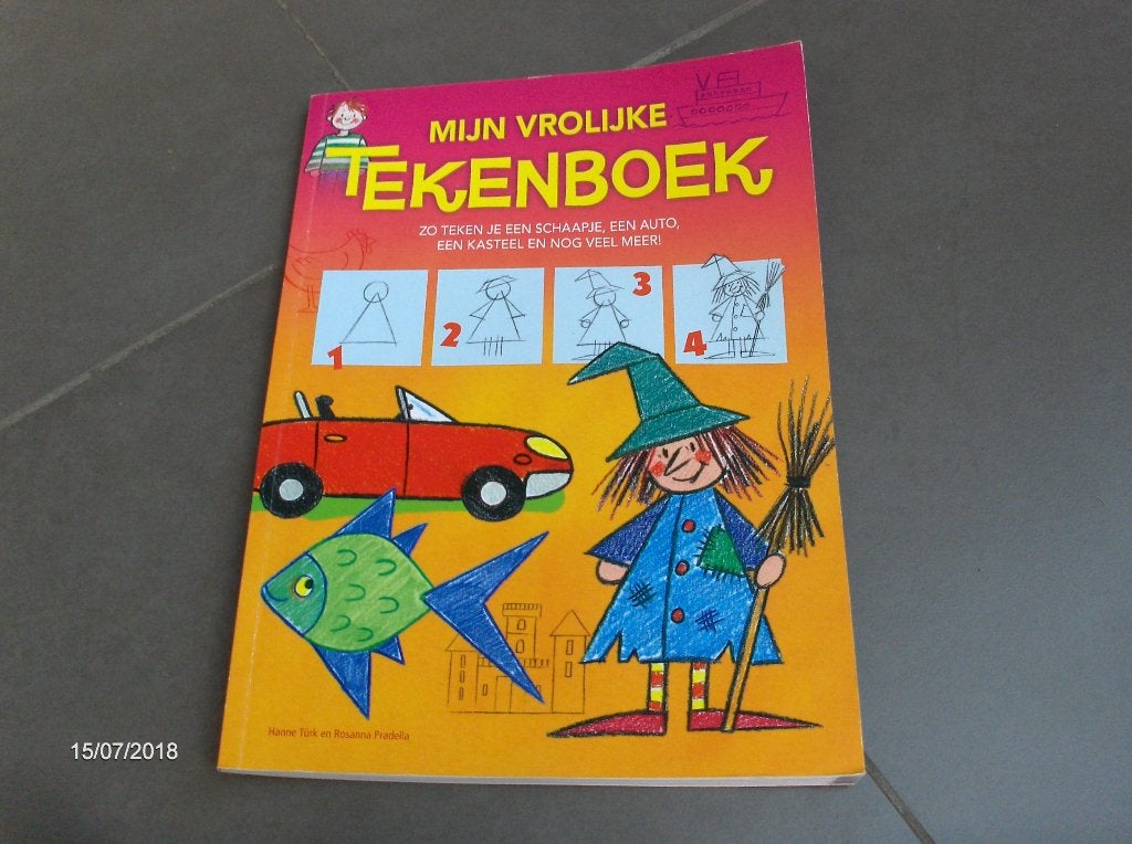 Tekenboek “Mijn tekenboek”, Ophalen of Verzenden, Zo goed als nieuw