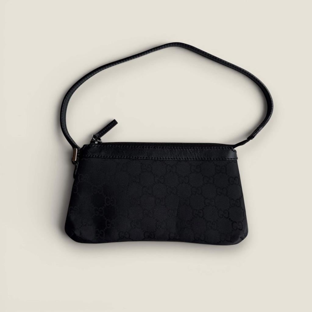 Gucci mini schoudertas zwart GG supreme, Handtassen en Accessoires, Tassen | Schoudertassen, Ophalen of Verzenden, Gebruikt, Zwart
