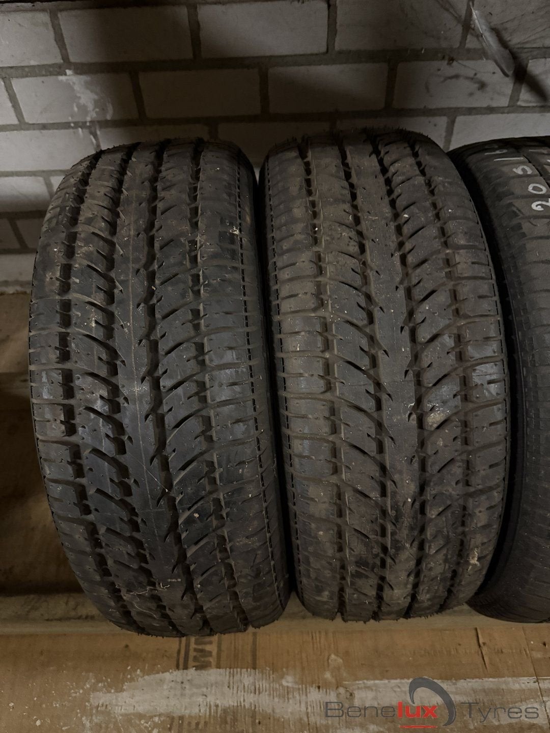205/60R14 Goodyear 205/60 R14 205/60/14 2056014 Impulse Ford, Autos : Pièces & Accessoires, Pneus & Jantes, Neuf, 14 pouces, Véhicule de tourisme