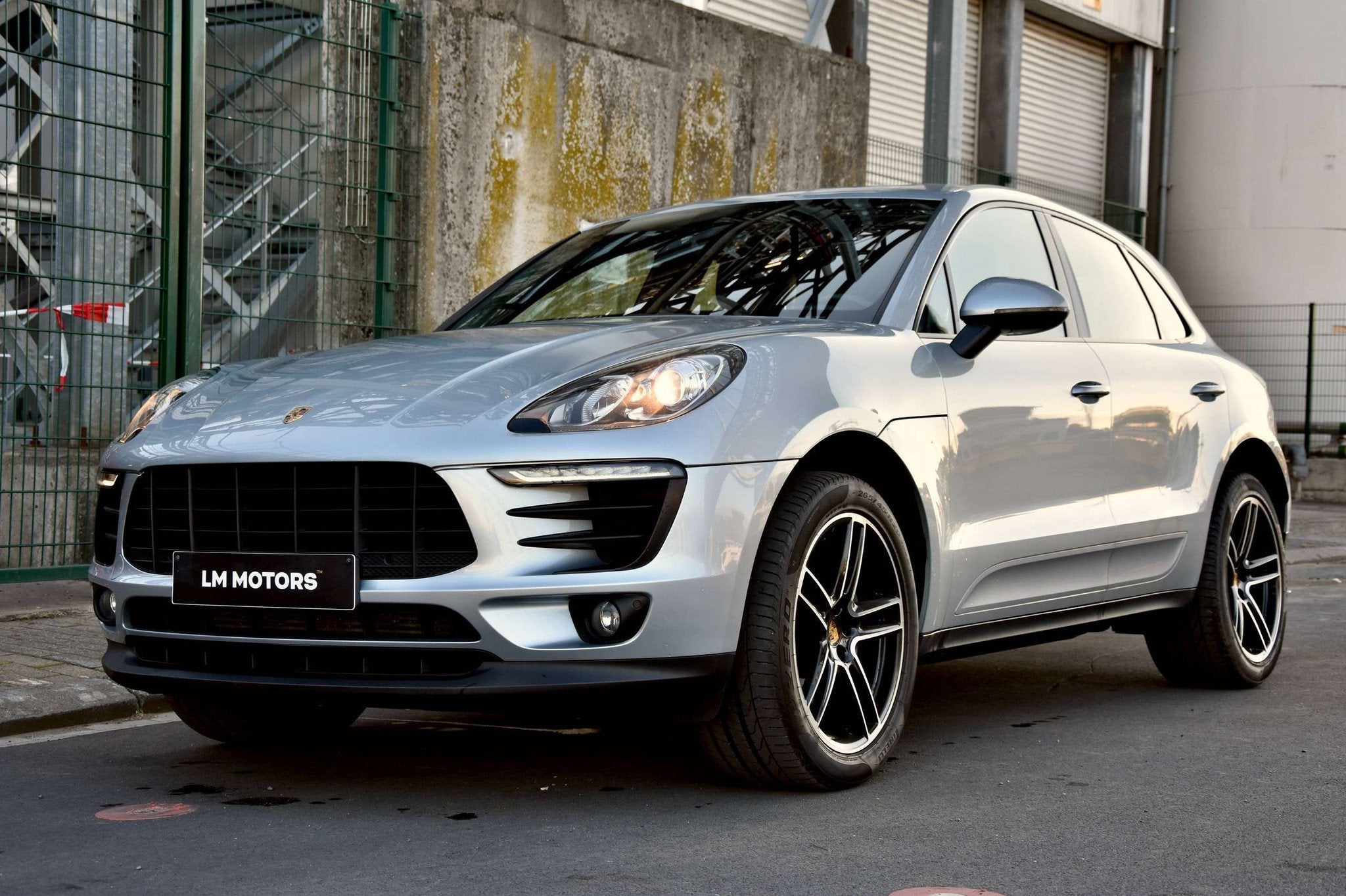 Porsche Macan Macan 2.0 Turbo PDK * PANO * SPORTUITLAAT * PD, Gebruikt, Euro 6, 4 cilinders, 1984 cc