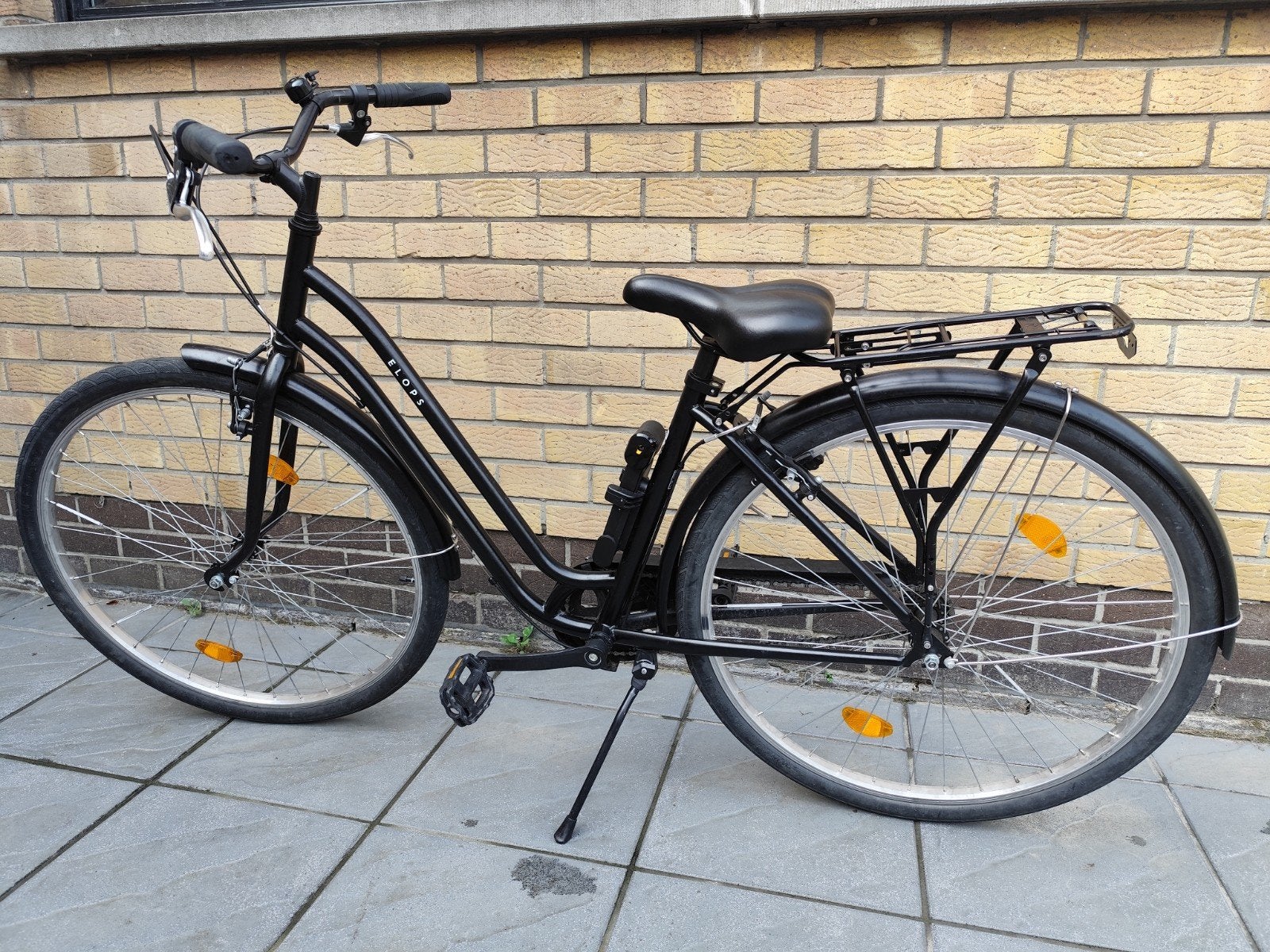 Zwarte fiets Elops in goede staat, Enlèvement