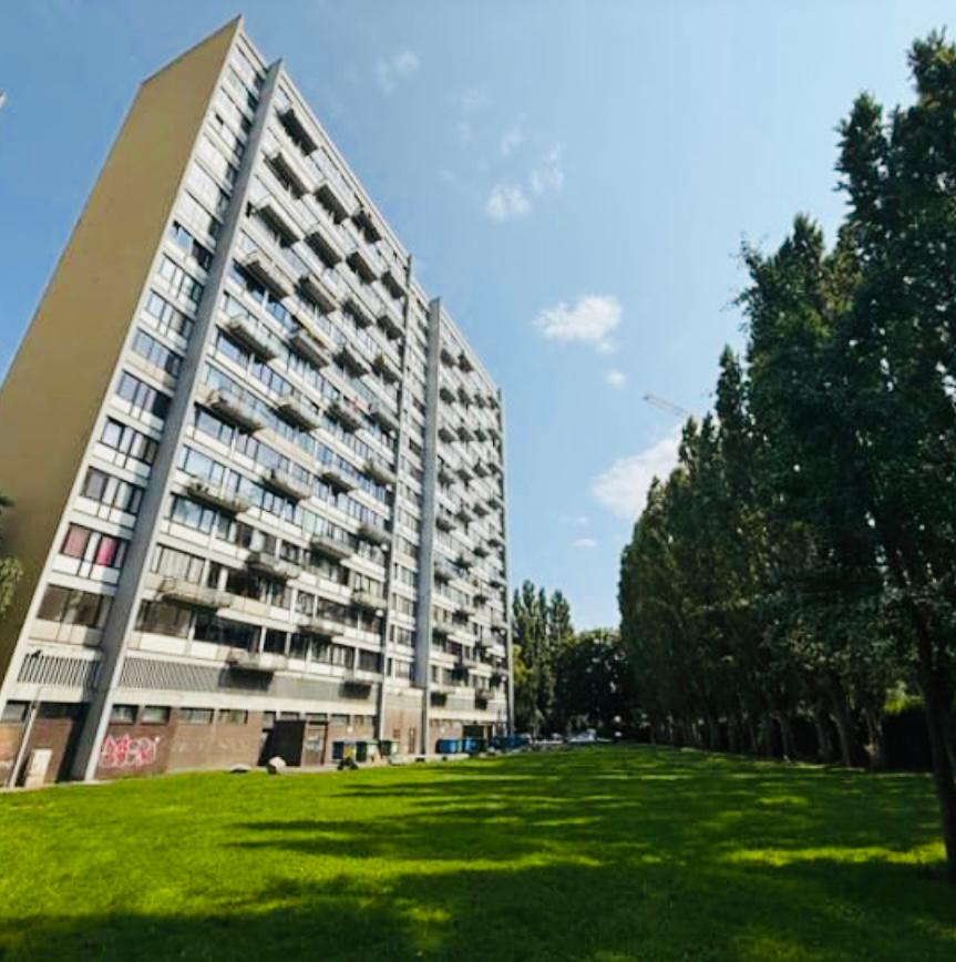 Appartement 2 chambres 90 M2 au calme, C, 90 m², 2 pièces, Charleroi
