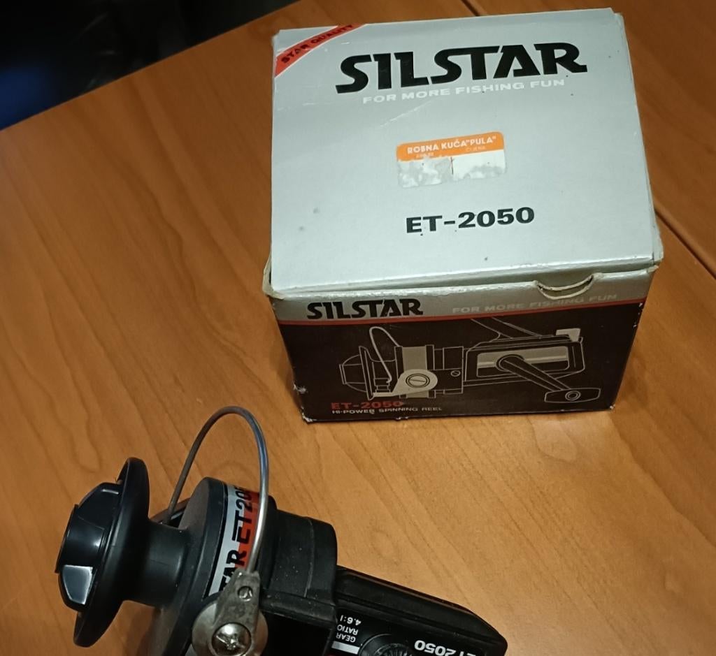 Moulinet de pêche Silstar ET-2050 — neuf dans sa boîte, Enlèvement, Neuf, Moulinet