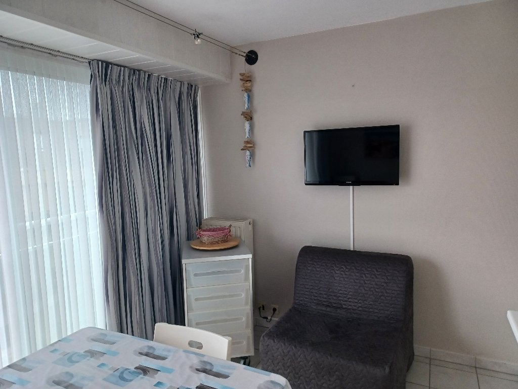 A louer studio à Coxyde - côte Belge 100m de la plage
