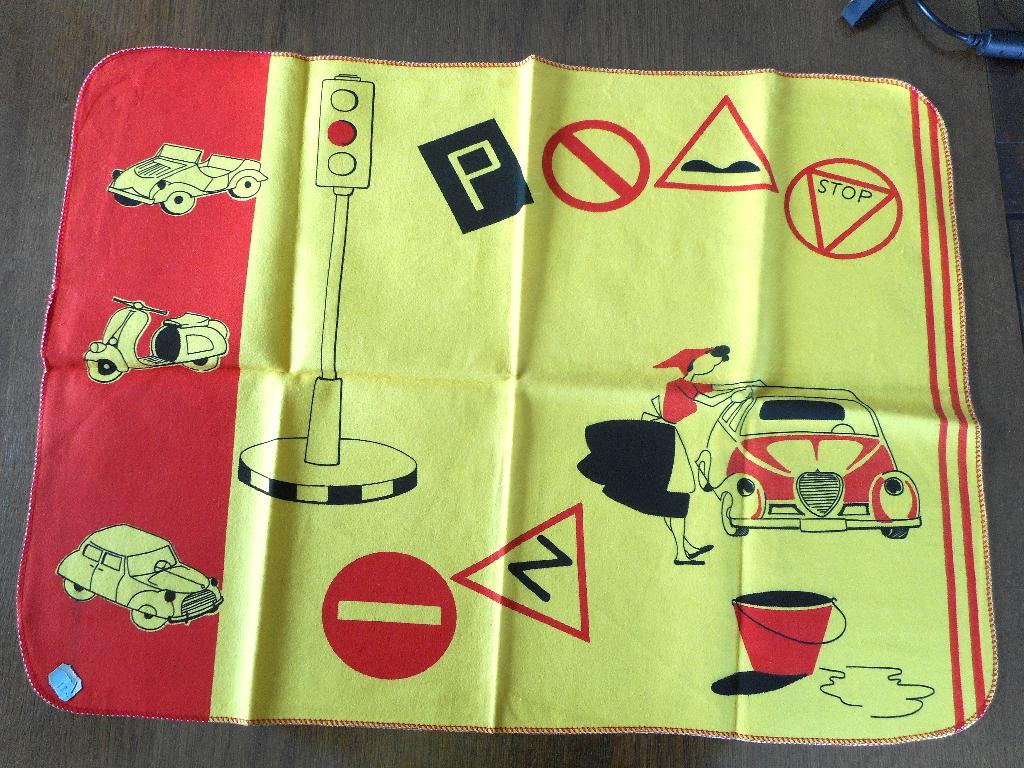 Époussette vintage – panneaux routiers et voitures anciennes, Vintage, Ophalen of Verzenden, Zo goed als nieuw, Textiel