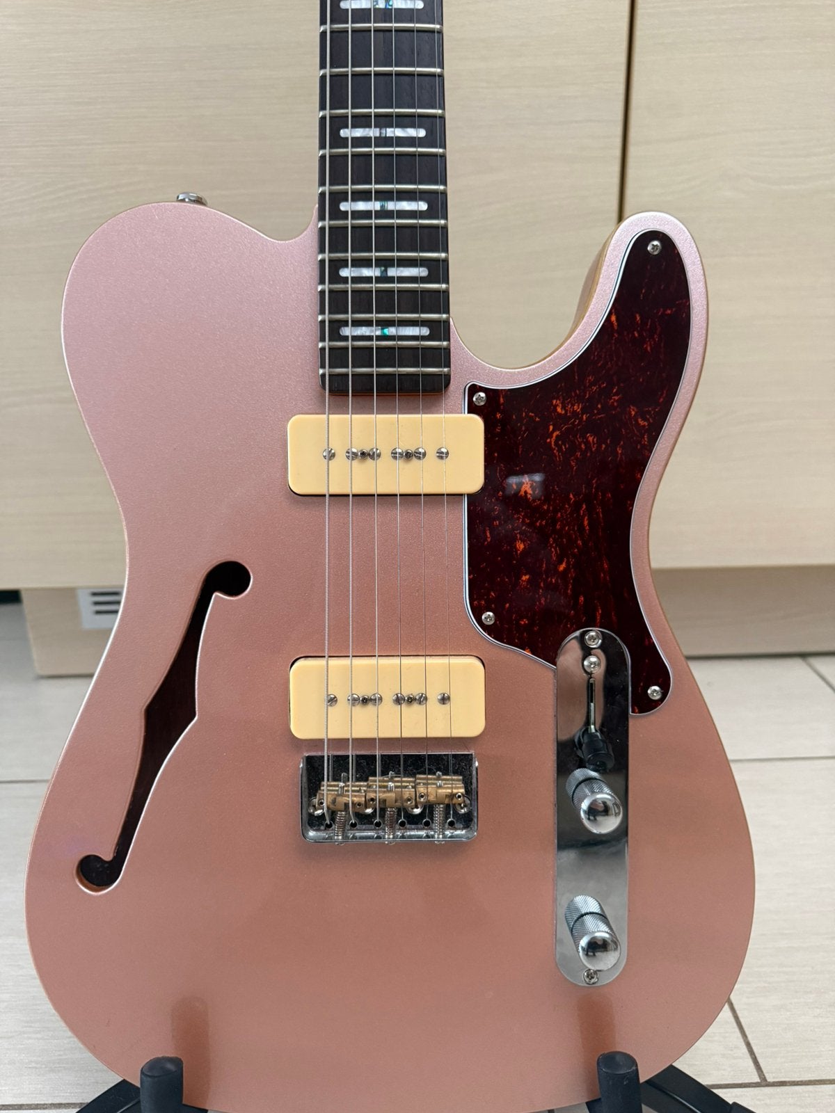 Telecaster Larry Carlton, Musique & Instruments, Instruments à corde | Guitares | Électriques, Comme neuf, Autres marques, Enlèvement