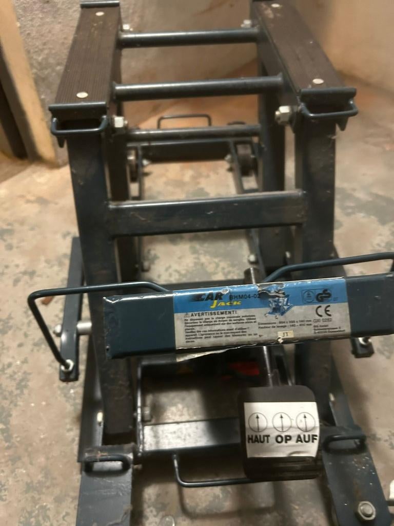Élévateur de machine, Enlèvement, Utilisé