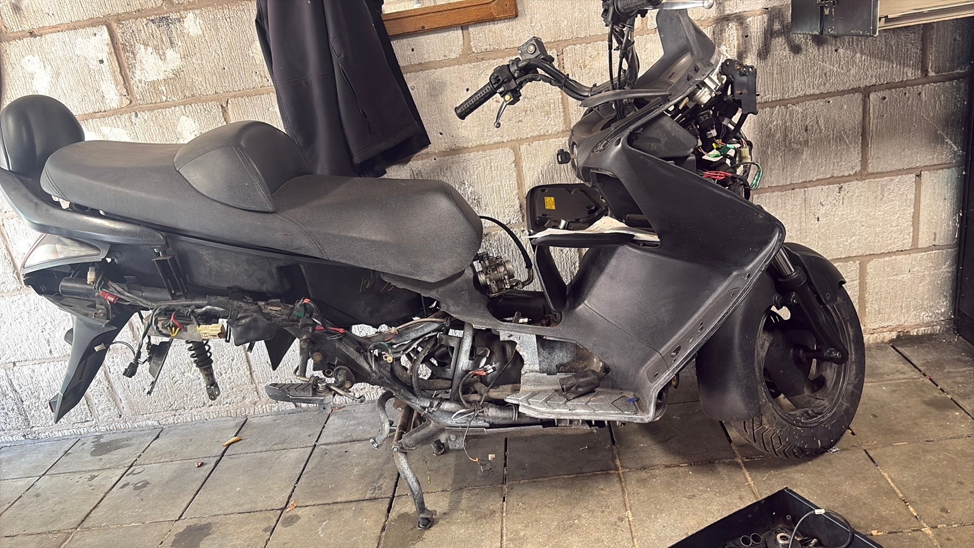 Sym GTS 250i Evo onderdelen, Enlèvement ou Envoi