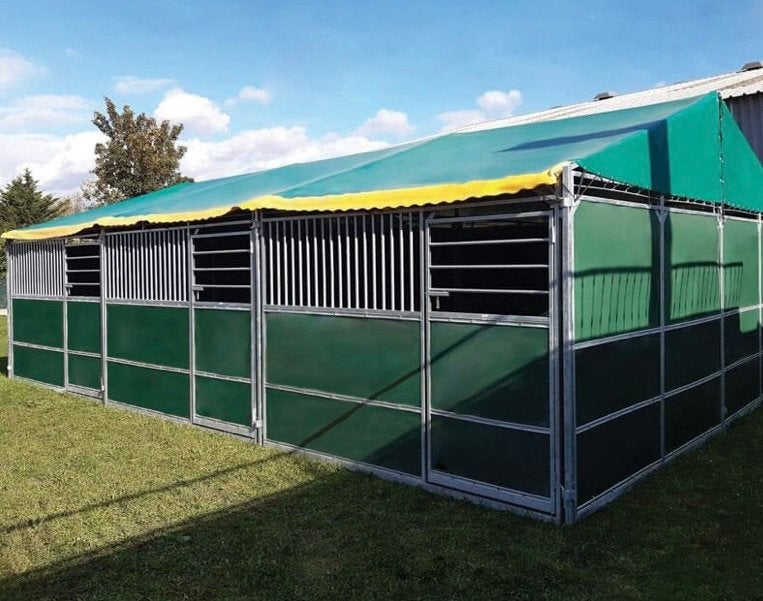 Lot de 6 boxs démontable noirs 3x3m, Animaux & Accessoires, Mise à l'étable, 4 chevaux ou poneys ou plus