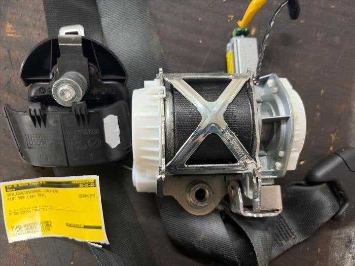 Ceinture de sécurité avant gauche d'un Fiat 500, -, 3 mois de garantie, Utilisé, Fiat