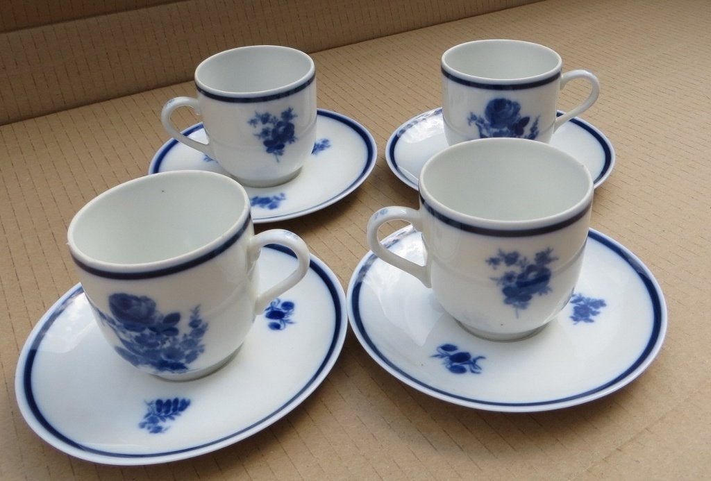 4 tassen met schoteltje - Mosa Maastricht, Antiek en Kunst, Ophalen of Verzenden