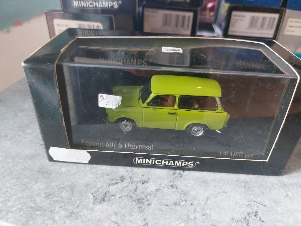 Minichamps Tranbant 601S Universal de 1985 1/43, Enlèvement ou Envoi, Neuf, Voiture, MiniChamps