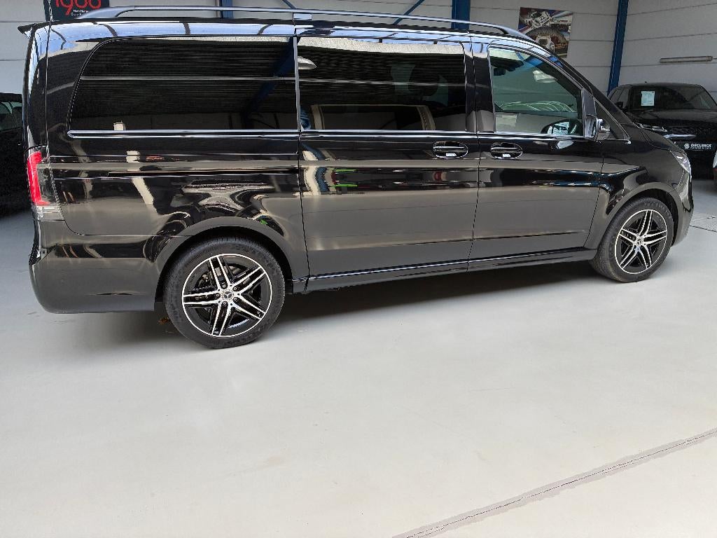 mercedes V250 AMG Pack Leder Lichte vracht 3650 km, Auto's, Monovolume, 4 cilinders, 2500 kg, Zwart