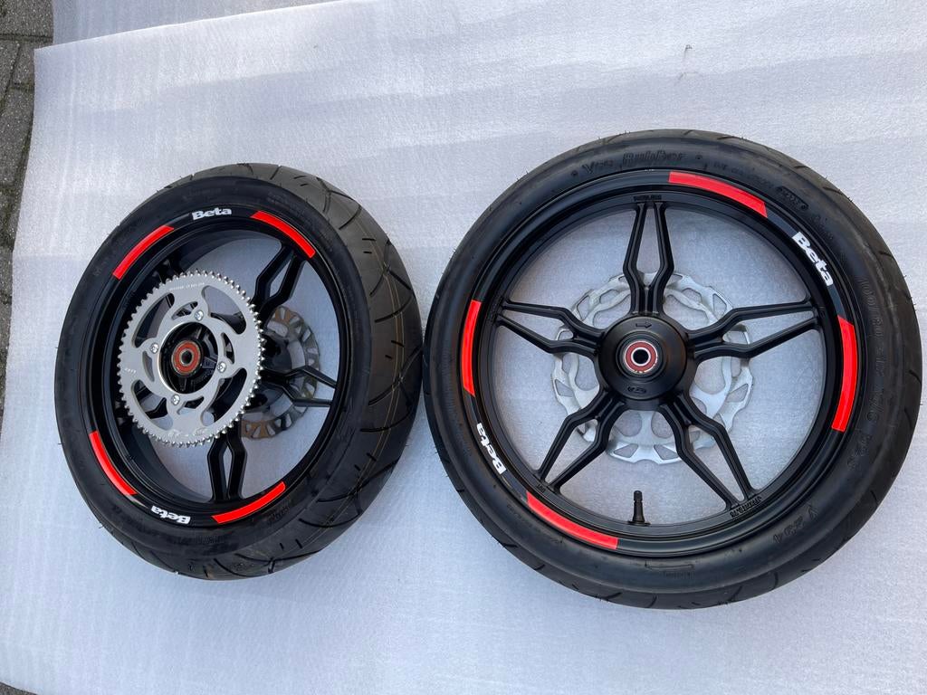 Nieuwe velgen beta RR 50 2023 met nieuwe banden, Ophalen of Verzenden