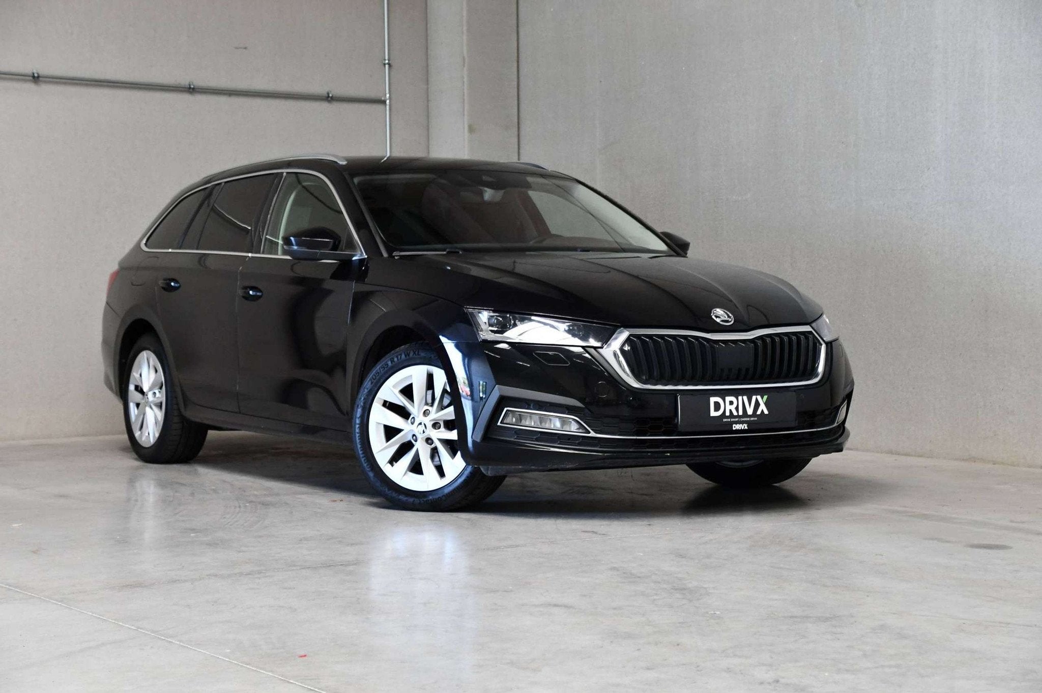 Skoda Octavia Octavia SW 1.5 TSI ACT Ambition DSG l Carplay, 4 cilinders, Alcantara, Zwart, Bedrijf