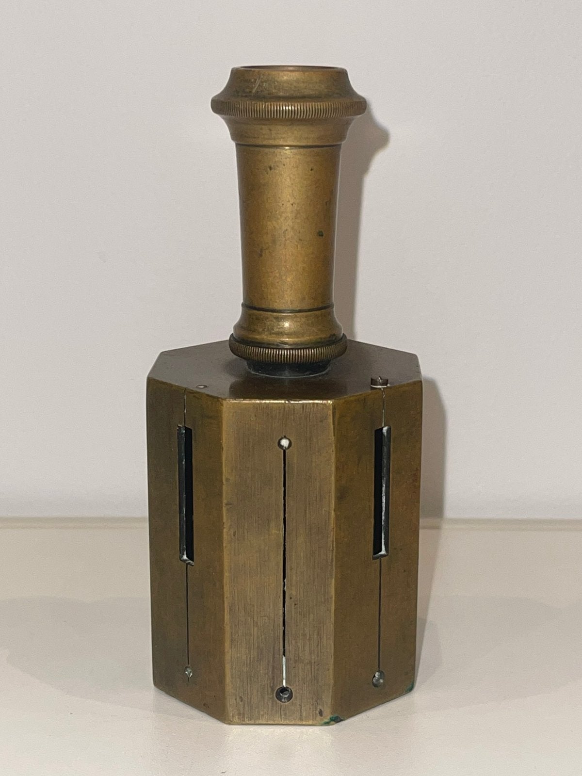 Rare Équerre d'arpenteur en laiton - SECRÉTAN Paris - XIXe, Antiquités & Art, Envoi