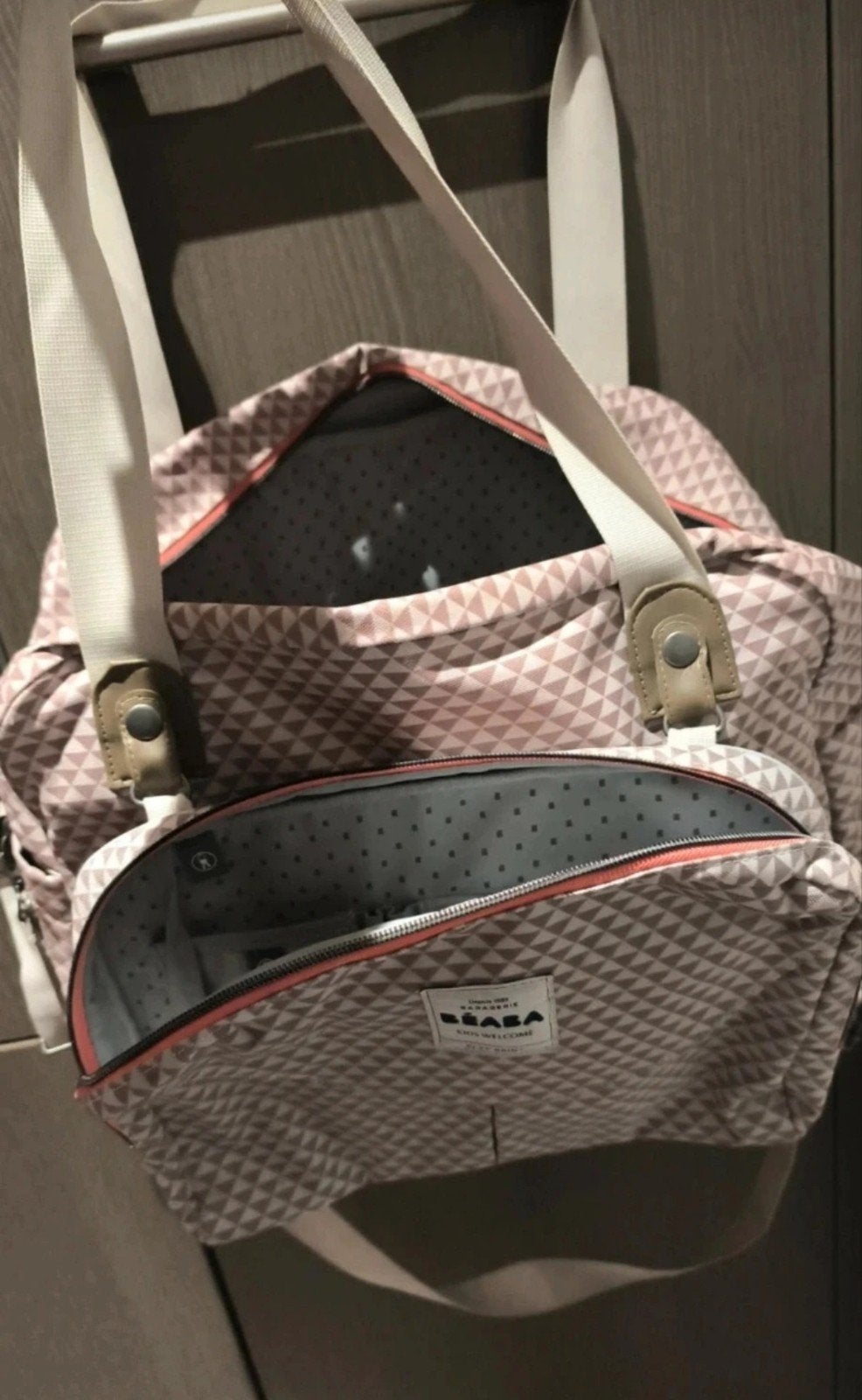 Béaba verzorgingstas met koeltasje, Enfants & Bébés, Enlèvement ou Envoi, Sac à langer, Utilisé, Autres marques