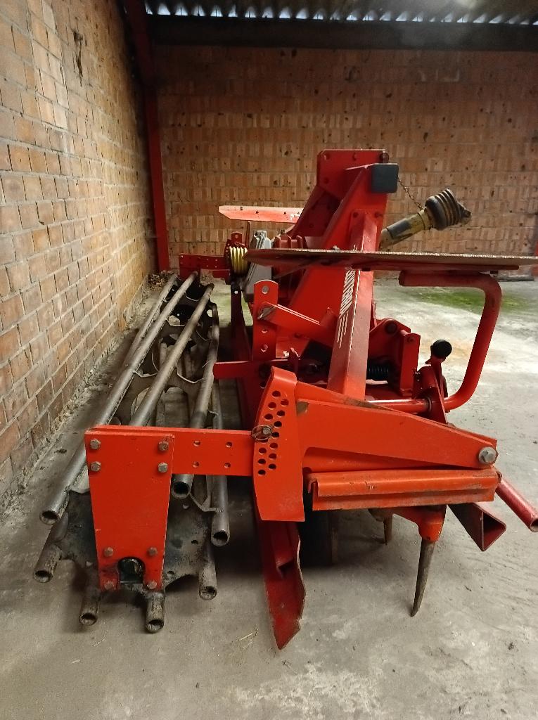 Lely rotorkopeg 300-25, Enlèvement, Labour