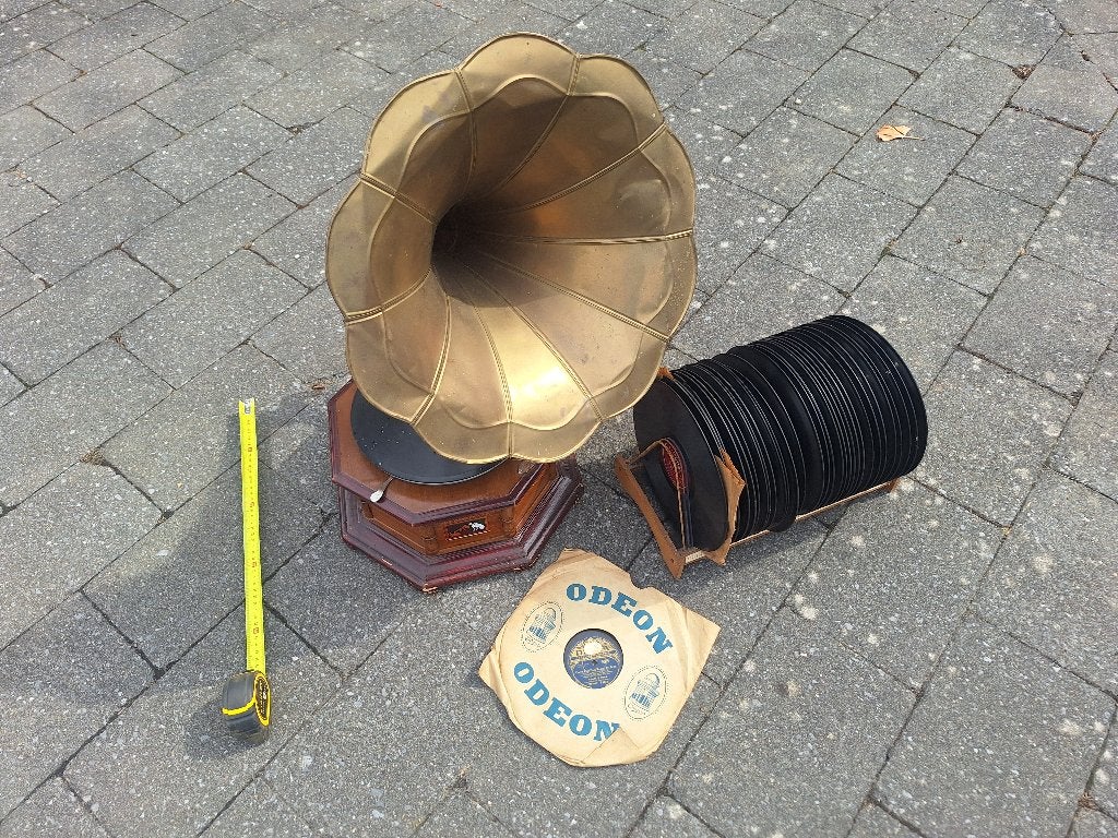 Decoratie grammofoon, Ophalen, Hout, Meerkleurig, Gebruikt