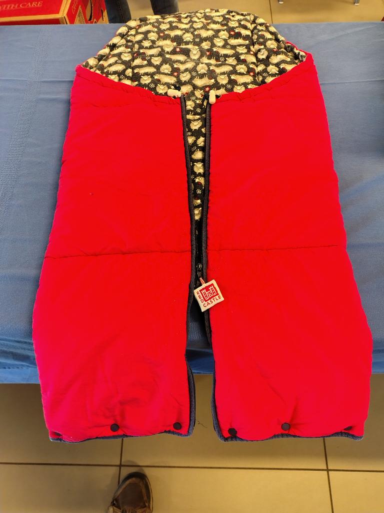 gigoteuse enfant pour siege auto, Enfants & Bébés, Autres marques, Autres méthodes, Enlèvement, Utilisé