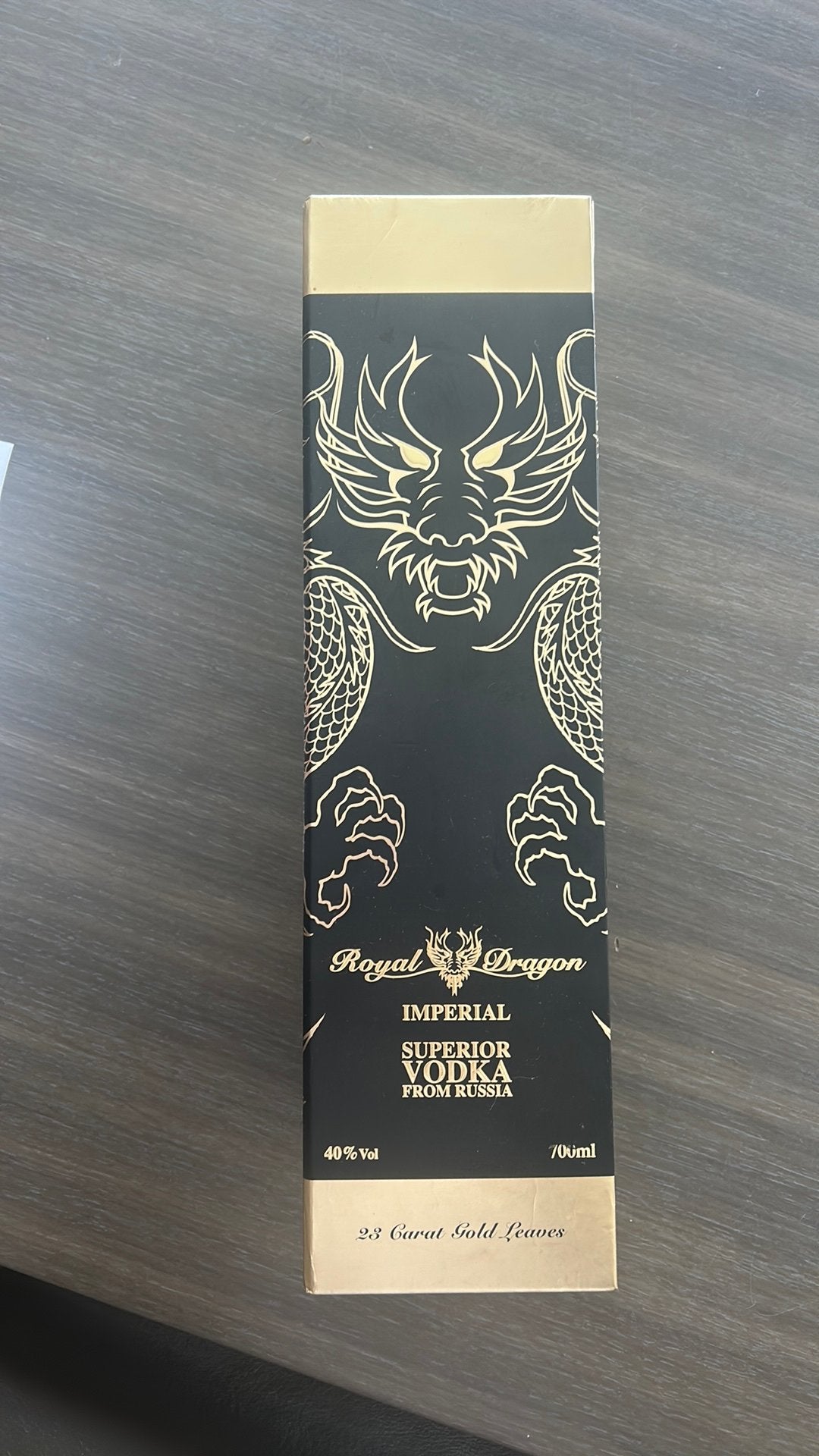 Superior vodka imperial 23 carat gold leaves, Enlèvement, Comme neuf