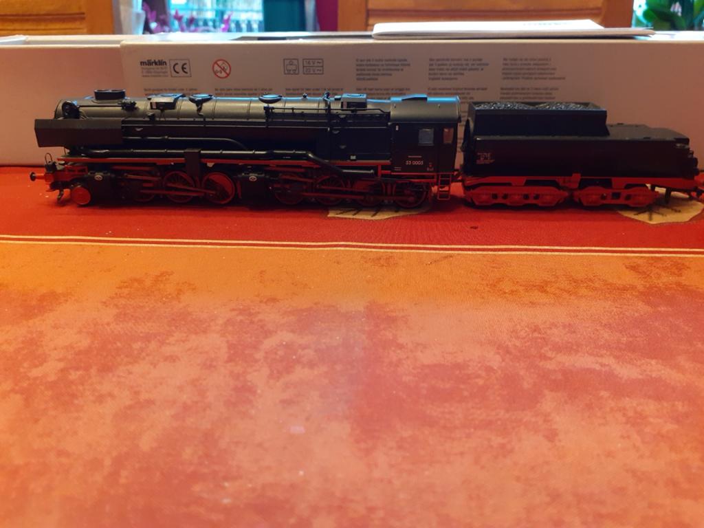MARKLIN MFX locomotief nummer 37023, Locomotief