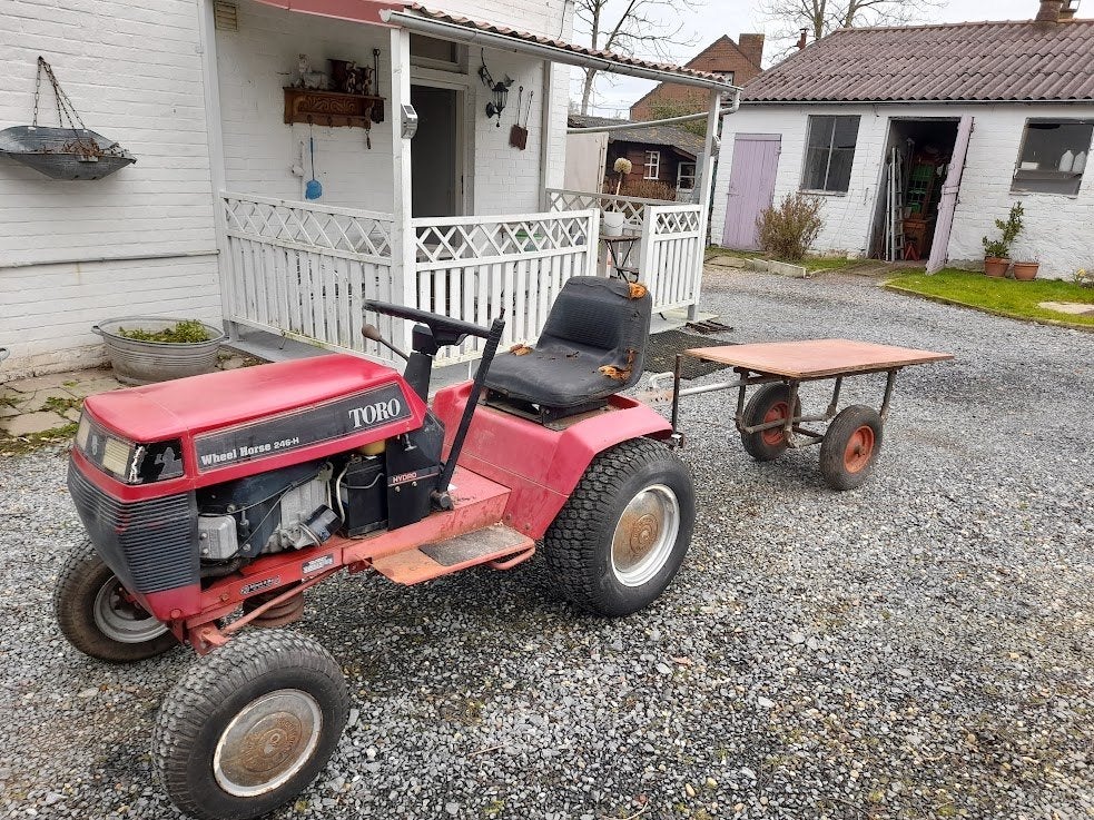 Zitmaaier omgevormd tot trekker, Tuin en Terras, Ophalen, Gebruikt, TORO, Elektrische starter
