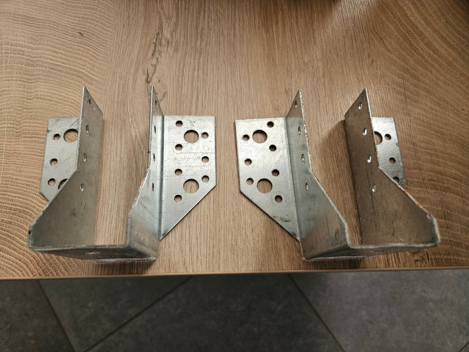 Lot de 40 Supports de poutre en U, Enlèvement