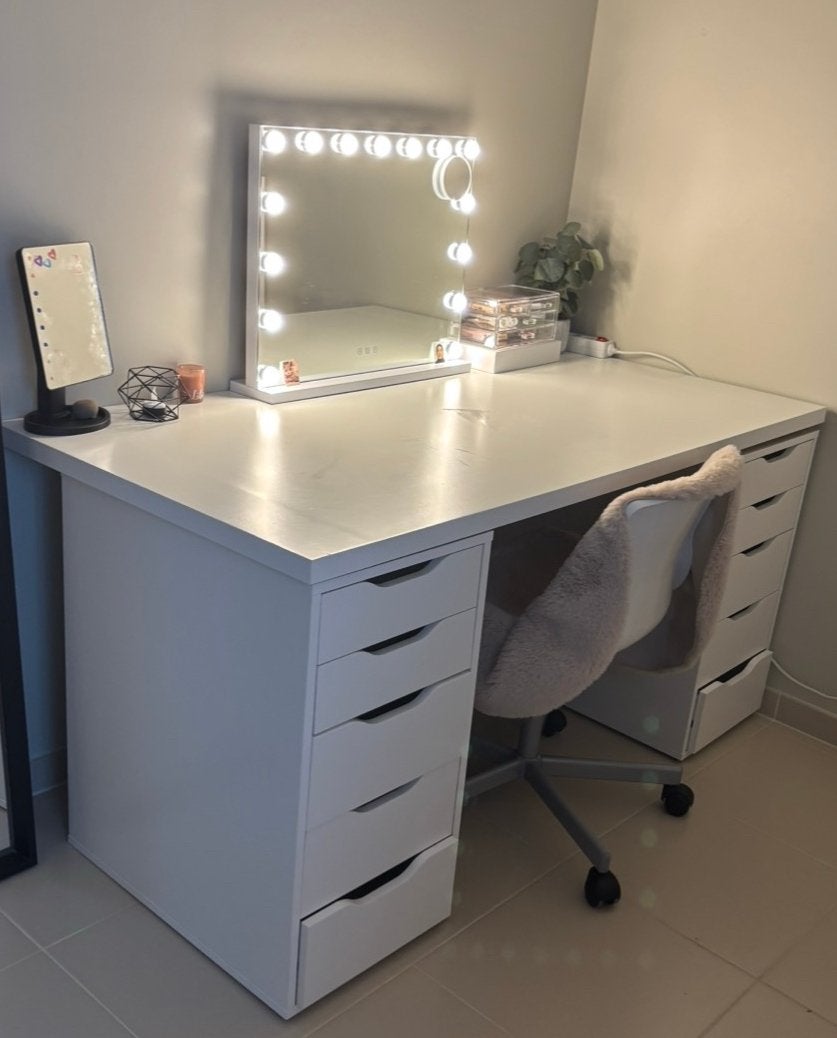 Bureau Ikea et chaise Ikea, Bureau d'écolier, Enlèvement, Utilisé, IKEA