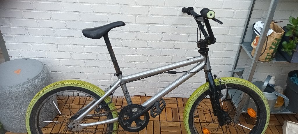 bmx stunt fiets, Fietsen en Brommers, Ophalen, Gebruikt, Velgrem, Handrem