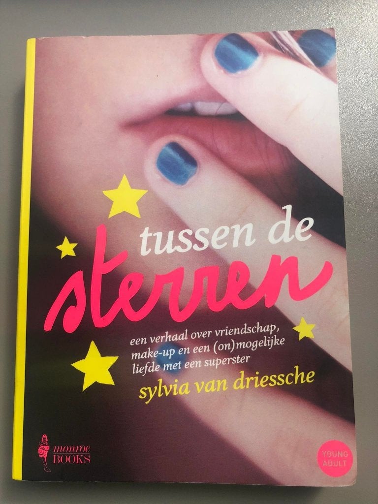 boek tussen de sterren (young adult), Livres, Romans, Enlèvement, Utilisé