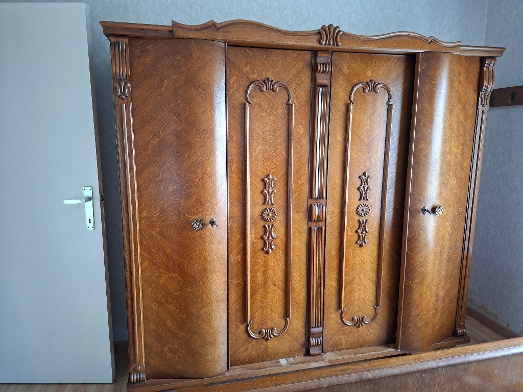 Vintage kleerkast, Ophalen, Gebruikt