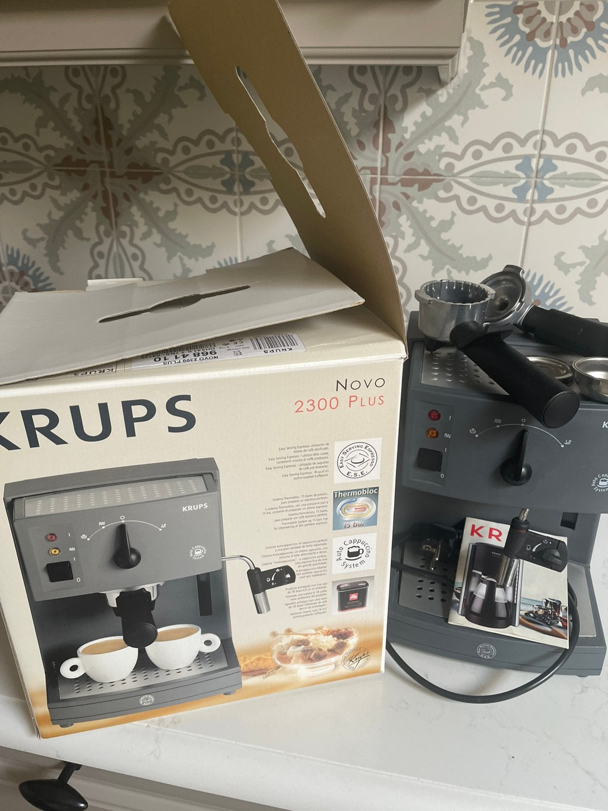 Krups Novo 2300 Plus – 15 bar – Auto Cappuccino – Avec boîte, Accessoire barista, Enlèvement, Utilisé, Krups